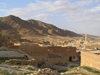 Algeria / Algerie - El Hamel: village houses, minaret and hills - photo by J.Kaman