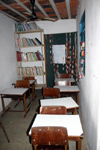 Brazil / Brasil - Rio de Janeiro: Vila Canoas Favela - slum - school / escola primria - photo by N.Cabana