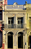 Olinda, Pernambuco, Brazil: old tile covered facade on Rua Quinze de Novembro - photo by M.Torres