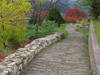 Veliko Tarnovo: cobbled path on Tsarevets Hill (photo by J.Kaman)