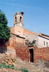 Catalonia / Catalunya - Trmens, Noguera, Lleida province: church alley - photo by Miguel Torres