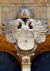 Santo Domingo, Dominican Republic: Catedral Primada de America - Spanish imperial arms borne by a double-headed eagle, surmounted by an imperial crown, surrounded with the collar of the Golden Fleece - Holy Metropolitan Cathedral Basilica of our Lady Holy Mary of the Incarnation - Catedral Santa Maria La Menor - Ciudad Colonial - UNESCO World Heritage site - photo by M.Torres