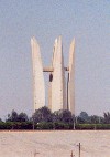 Egypt - Assuan: Soviet memorial on the dam (photo by Miguel Torres)