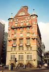 England (UK) - Liverpool (Merseyside): stripes - Albion House - White Star lines building - Designer: Richard Norman Shaw with J Francis Doyle (photo by Miguel Torres)