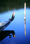 Finland - Tahko / Tahkovuori - Eastern Finland province - Northern Savonia region: dragon boat - prow - reflection (photo by F.Rigaud)