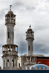 Banjul, Gambia: Abu Bakr Saddiq mosque - minarets and tiled dome - Independence Drive - photo by M.Torres