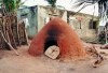 Ghana / Gana - Gomoa Fetteh: an oven (photo by Gallen Frysinger)