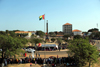 Bissau, Guinea Bissau / Guin Bissau: Avenida Amlcar Cabral, Empire Square, Carnival, view from top of the Presidential palace, Guin-Bissau flag / Avenida Amilcar Cabral, Praa do Imprio, vista do cimo do palcio da presidncia, bandeira da Guin-Bissau - photo by R.V.Lopes