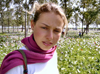 Israel - Megido: girl in the countryside - photo by E.Keren