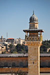 Jerusalem / al-Quds, Israel: al-Fakhariyya Minaret, Al-Aqsa mosque complex - built in 1278 on the southwestern corner of Temple Mount by the Mamluk sultan Lajin - muqarnas decorate the muezzin's balcony - Esplanade of the Mosques - Haram el-Sherif - photo by M.Torres