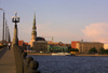 Latvia / Latvija - Riga: St Peter's church seen from the stone bridge / Akmen tilts un St Petera baznica - photo by A.Dnieprowsky