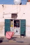 Libya - Zuara / Zwarah: at the barber (photo by M.Torres)