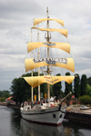 Lithuania - Klaipeda: the Meridianas sailing-ship - formerly with the Finnish and Soviet navies - photo by A.Dnieprowsky