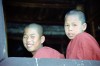 Nyaungshwe: novice monks II (photo by J.Kaman)