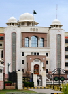 Islamabad, Pakistan: the Mughal style Prime Minister's Secretariat, Constitution Avenue, Red Zone - photo by M.Torres