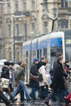 Poland - Krakow: commuters in the old town at rush hour - photo by M.Gunselman