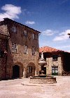 Portugal - Barcelos: Largo do Apoio - photo by M.Durruti