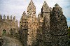 Portugal - Guimares: o castelo - nas muralhas / the castle - on the ramparts - photo by M.Durruti