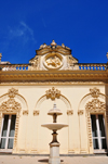 Sassari / Tthari, Sassari province, Sardinia / Sardegna / Sardigna: offices of the Sardinian Region - Palazzo Cugurra - fountain - photo by M.Torres