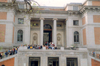 Spain / Espaa - Madrid: queuing for the Prado museum - photo by M.Torres