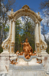 Spain / Espaa - San Ildefonso  La Granja: fountain - gardens of the Royal Palace - Palacio Real de La Granja de San Ildefonso (photo by Miguel Torres)