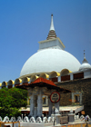 Kalutara, Western province, Sri Lanka: Kalutara Vihara Buddhist temple - known for its hollow stupa - seen from Kalutara Bridge over the Kalu Ganga River - photo by M.Torres