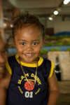 Tonga - Tongatapu - Nuku'alofa: friendly boy - photo by D.Smith