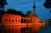 Urfa / Edessa / Sanliurfa, Southeastern Anatolia, Turkey: pool of Sacred Fish - Balikligl - mosque of Halil-ur-Rahman mosque, built by the Ayyubids in 1211 - nocturnal - photo by J.Wreford