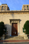 Wilmington, DE, USA: grande entrance to the Wilmington Public Library on Rodney Square - architect Henry Hornbostel, Classical Revival style - photo by M.Torres