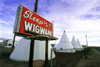 USA - Navajo Nation (Arizona): sleep in a wigwam - Photo by G.Friedman