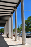 Stone Town, Zanzibar, Tanzania: pillars - porch of the House of Wonders - Beit Al-Ajaib - Mizingani Road - photo by M.Torres